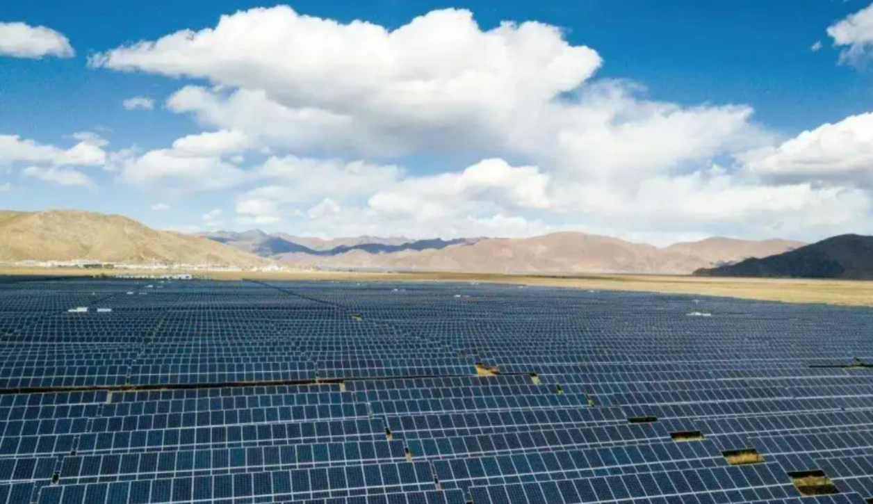 大唐昌（chāng）都江達青泥洞鄉光伏儲（chǔ）能項目